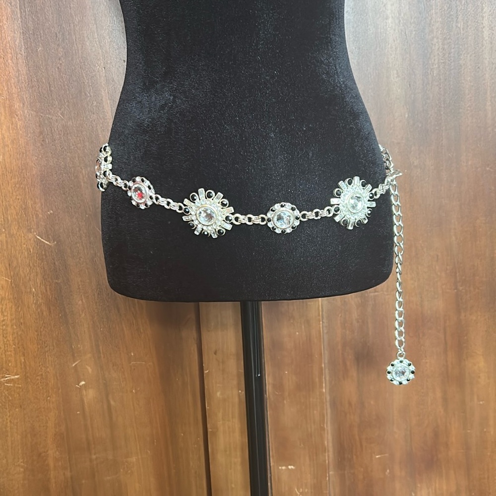 Stunning Silver Rhinestone Faux Onyx Chain Belt